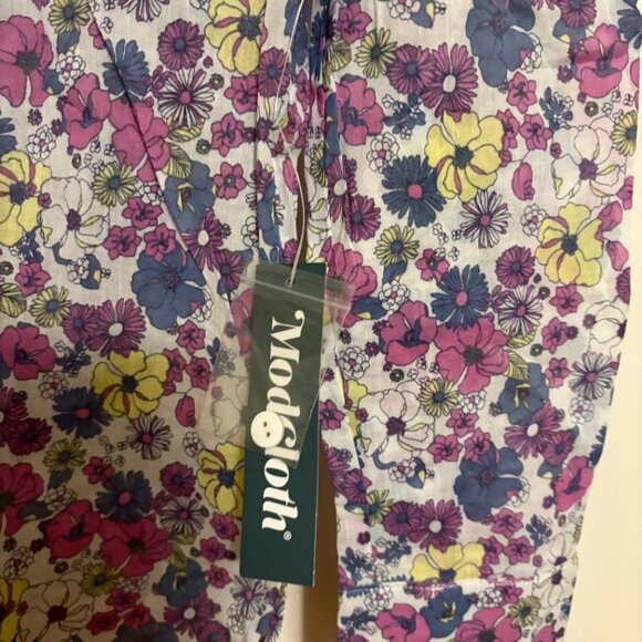 Modcloth Flower Patch Pleasantries Blouse Small Purple Floral Print Button NEW - Picture 2 of 3